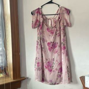 Medium cold shoulder, tieback, pink, flowered dress